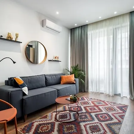 15 - New Building & Parking * Bukareszt