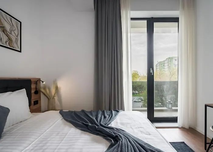 15 - New Building & Parking 아파트