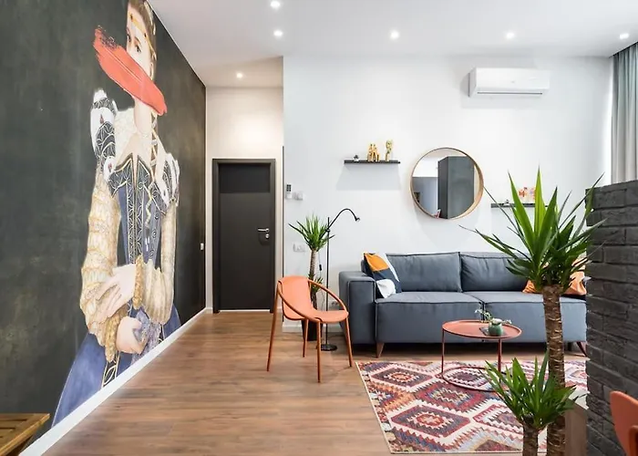 15 - New Building & Parking 부쿠레슈티