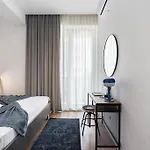 15 - New Building & Parking Apartman Bukarest